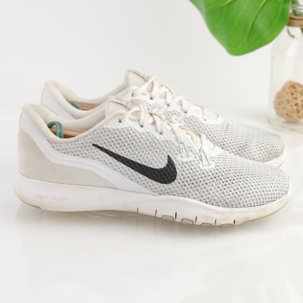 Nike Womens Flex Experience Running Shoe Size 7.5 White Gray Trainer Sneaker